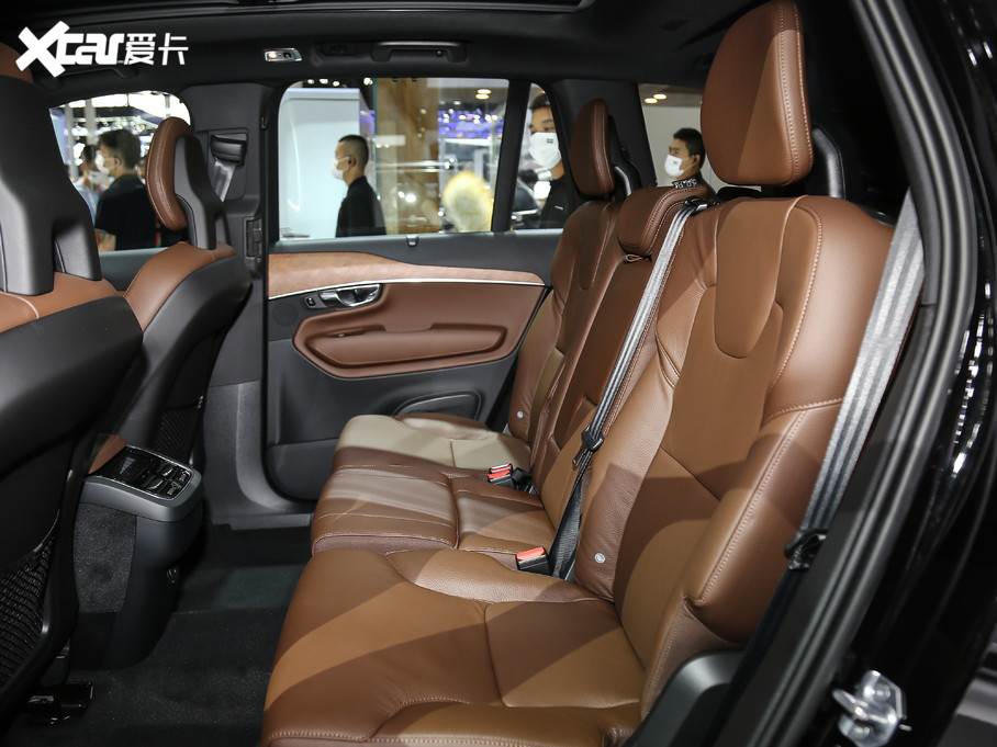 2021款沃尔沃XC90B6 智逸豪华版 7座