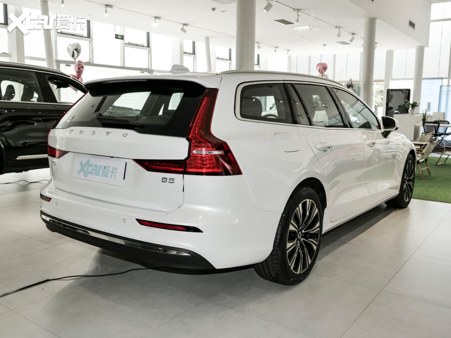 2023ֶV60 B5 Զ