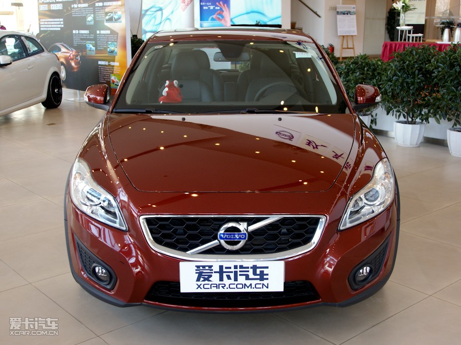 2010ֶC30 2.4i 