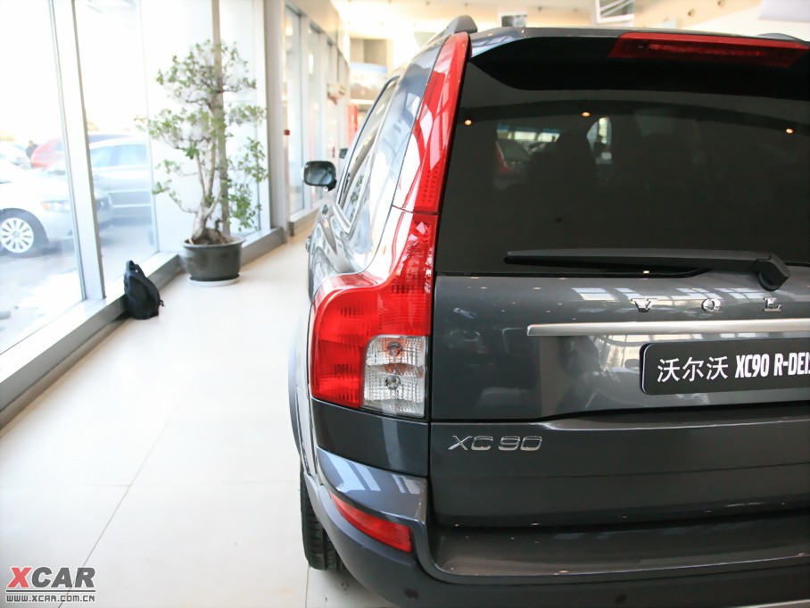 2010款沃尔沃xc9025t awd 运动版