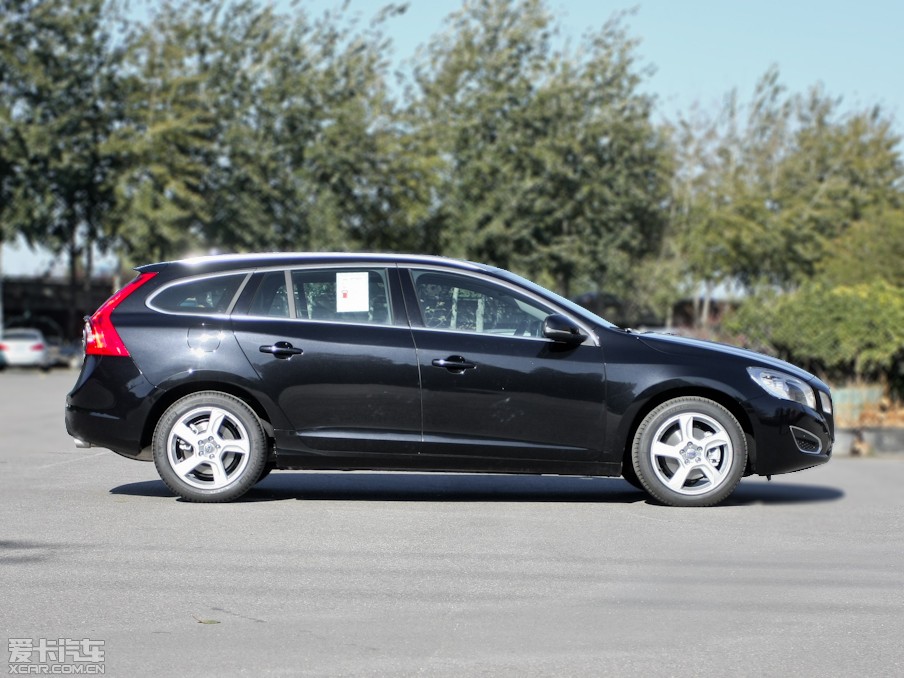 2013ֶV60 2.0T T5 Ű