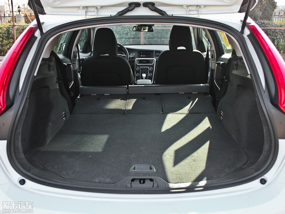 2013ֶV60 2.0T T5 а