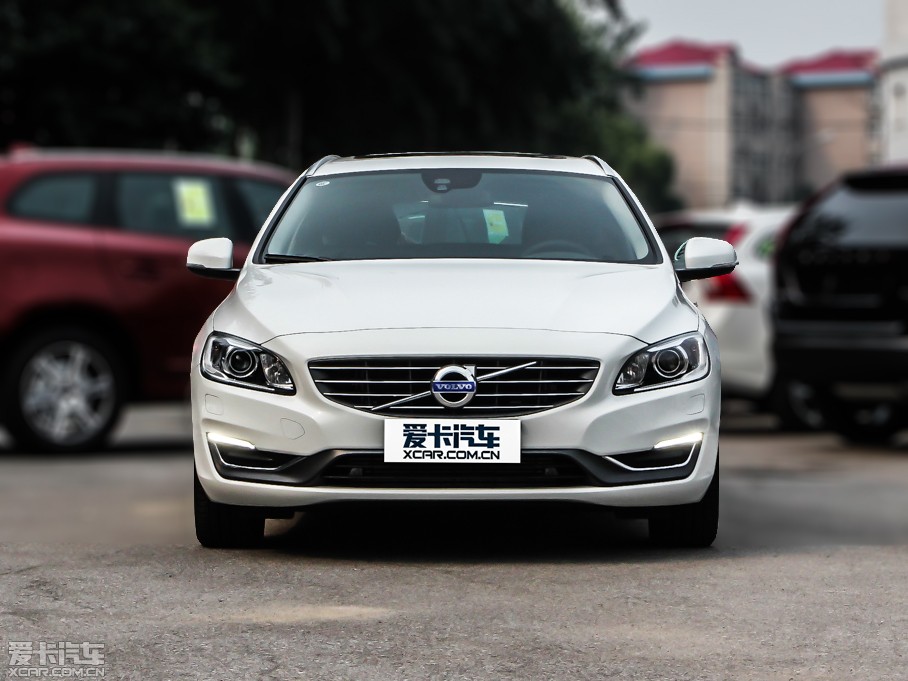 2014ֶV60 2.0T T5 ݰ 