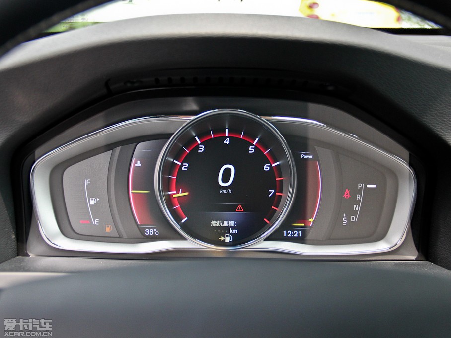 2015ֶV60 2.0T T5  ˶