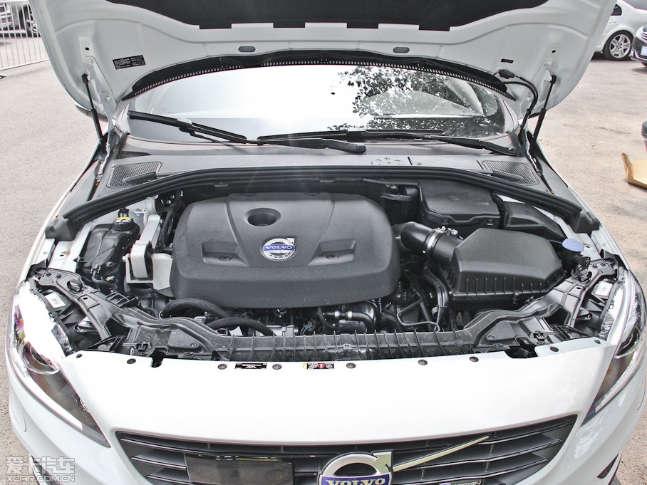 2015ֶV60 2.0T T5  ˶