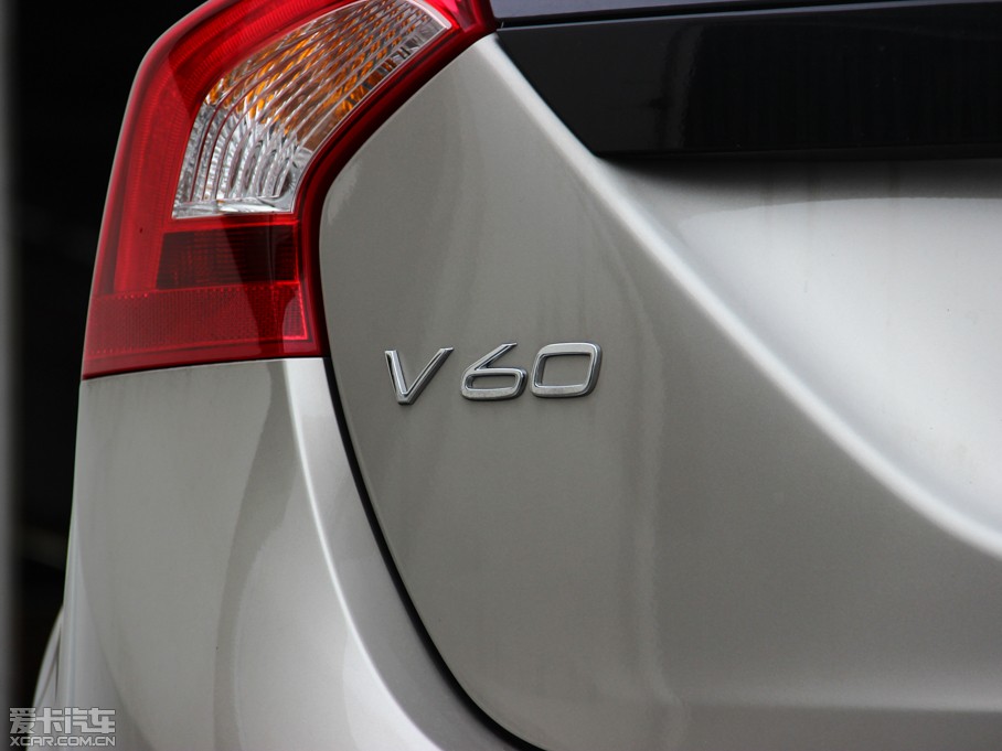 2015ֶV60 2.0T T5 ݰ