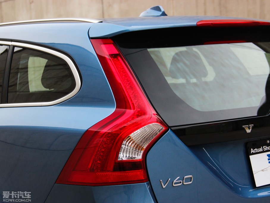 2015ֶV60 2.0T T5  ˶