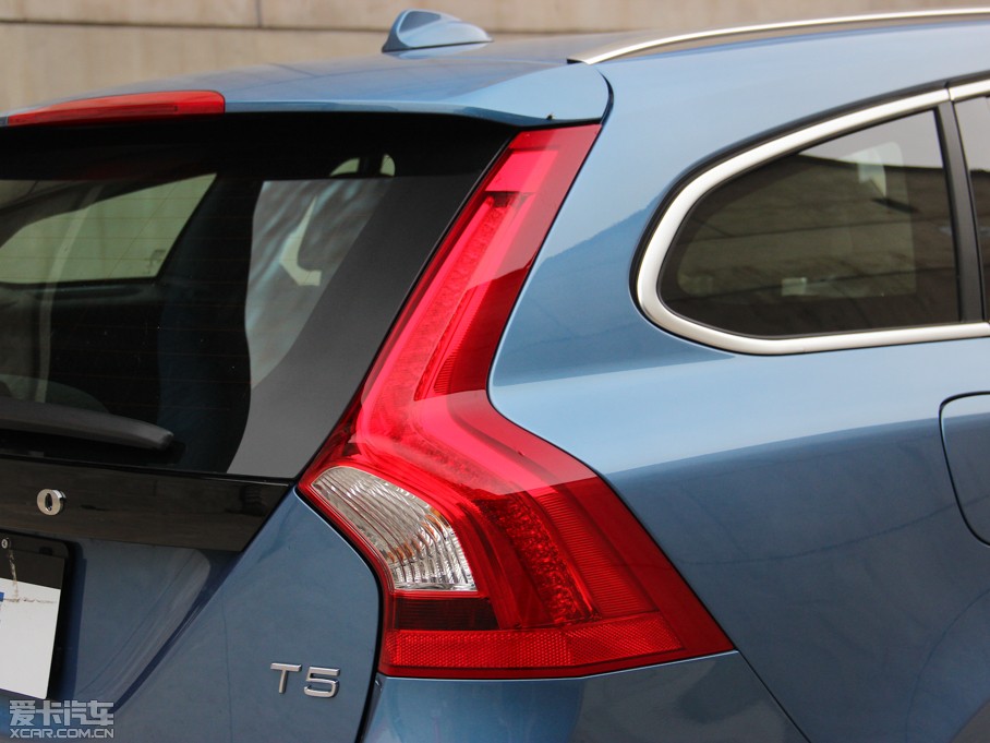 2015ֶV60 2.0T T5  ˶