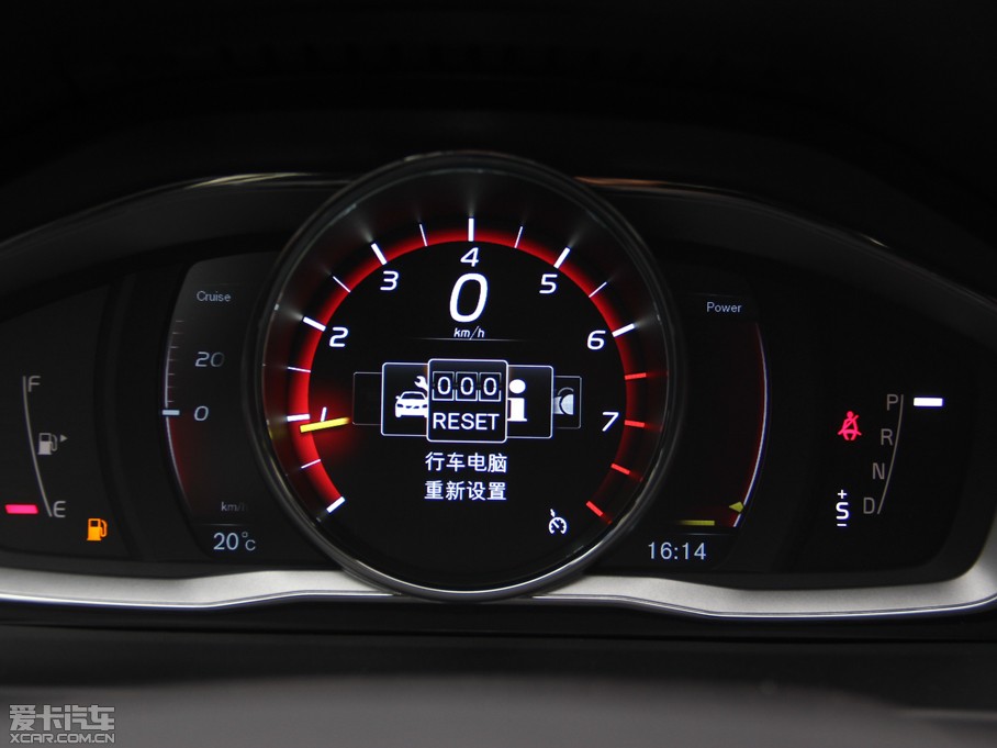 2015ֶV60 2.0T T5  ˶