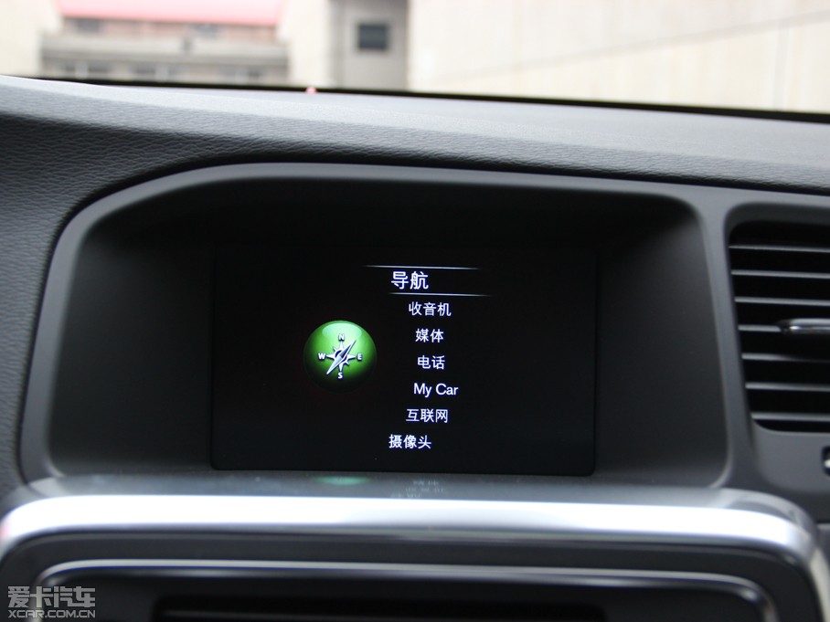 2015ֶV60 2.0T T5  ˶