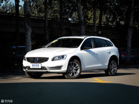 2016��V60 Cross Country 