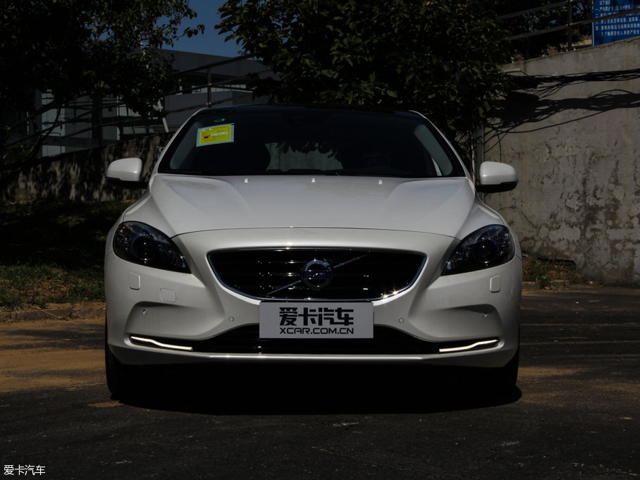 2016ֶV40 2.0T T4 Ű