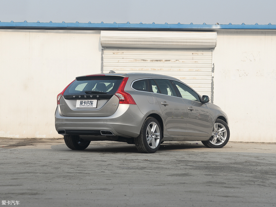 2016ֶV60 2.0T T5 Ű