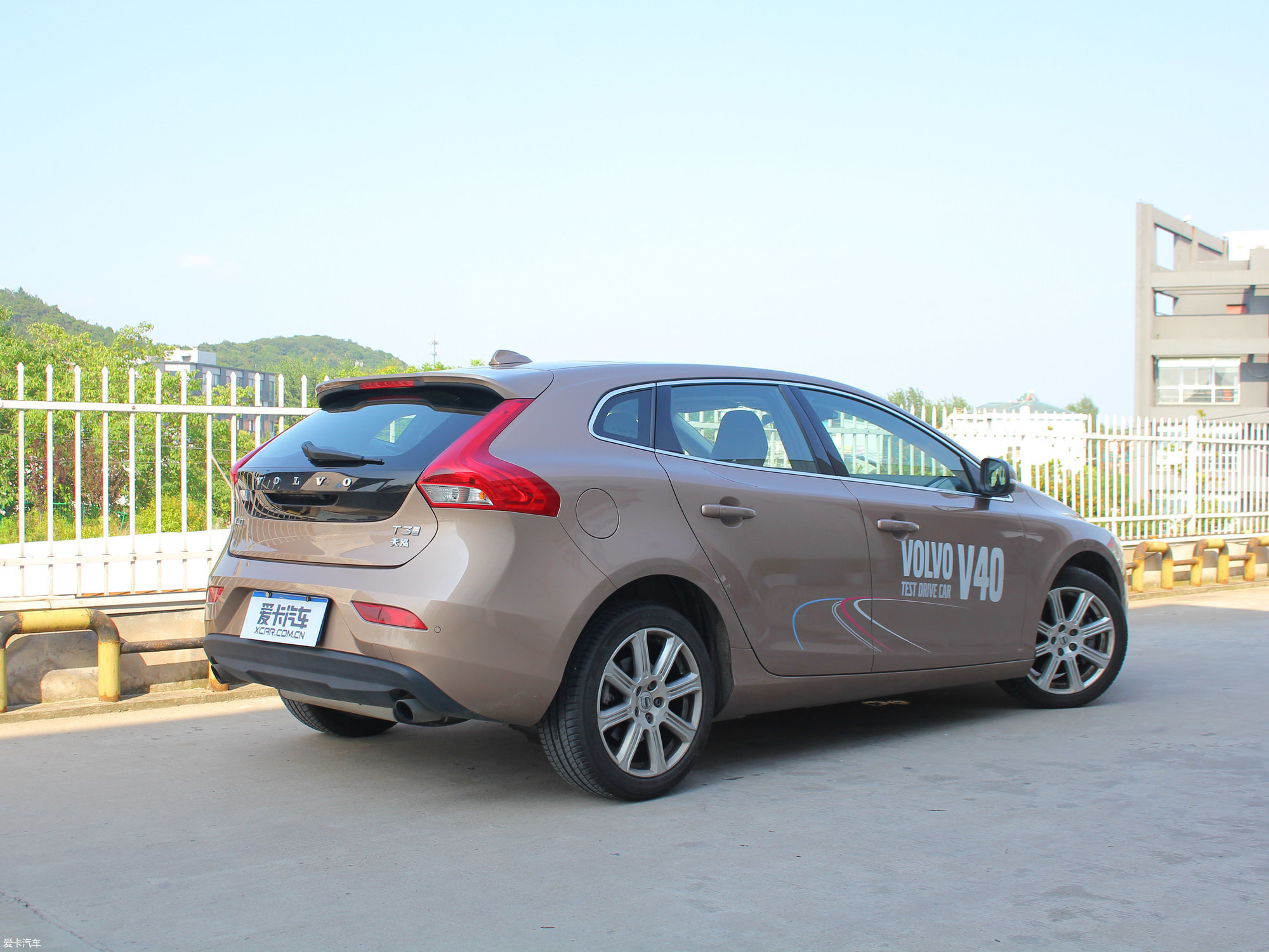 5t t3 智雅版  2017款沃尔沃v40 2.0t t4 智雅版 1.5t t3 智雅版 1.