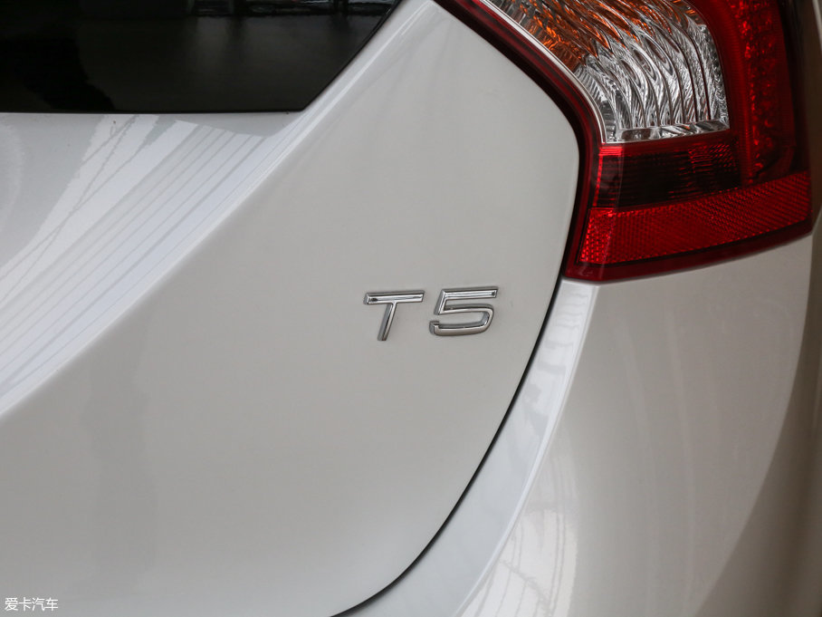 2017ֶV60 2.0T T5 ݰ V