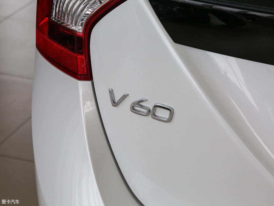 2017ֶV60 2.0T T5 ݰ V