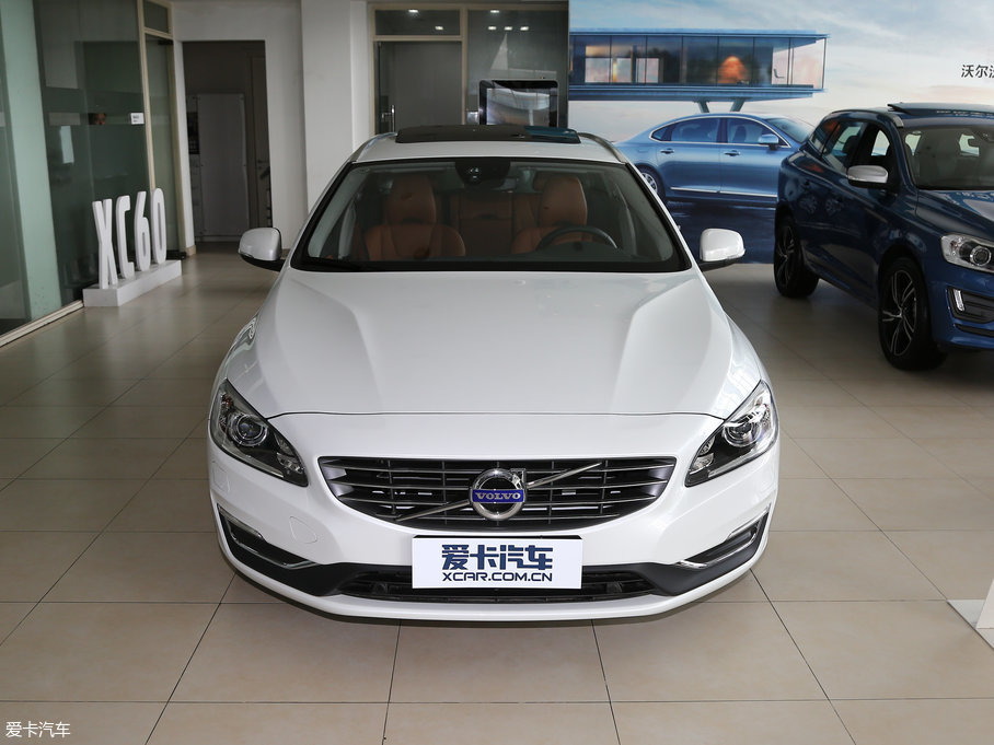 2017ֶV60 2.0T T5 Ű V