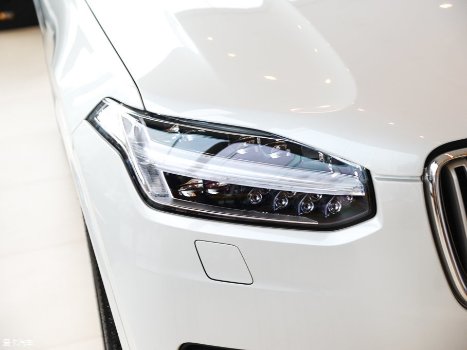 2017ֶXC90 T6 ݰ