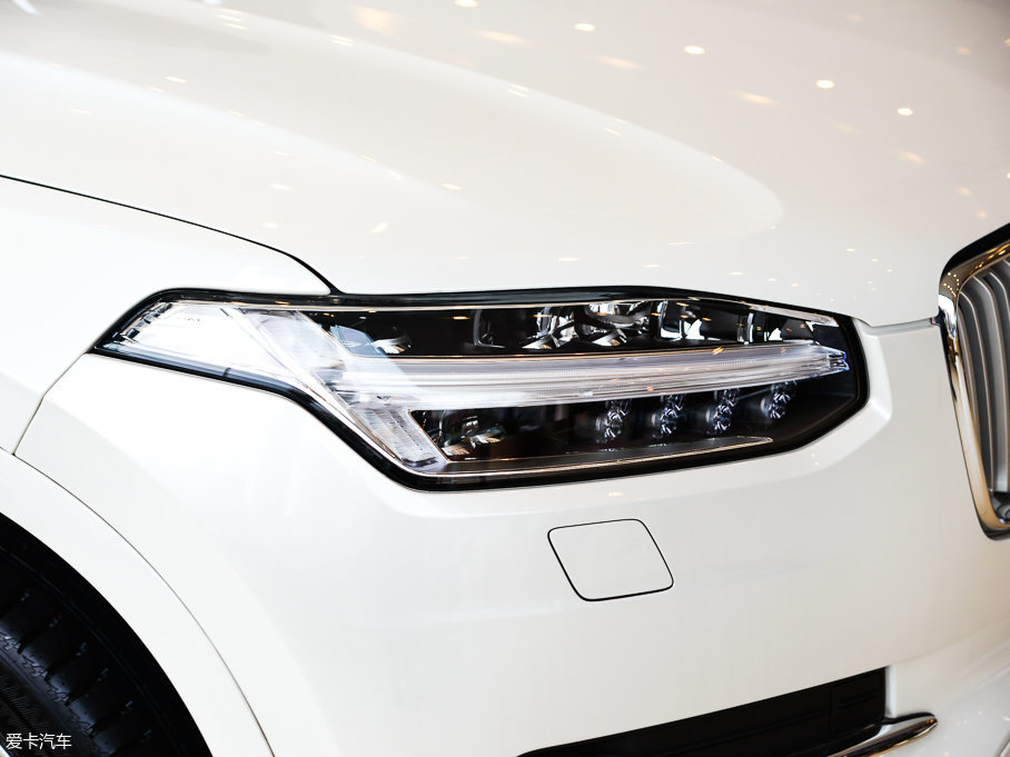 2017ֶXC90 T6 ݰ
