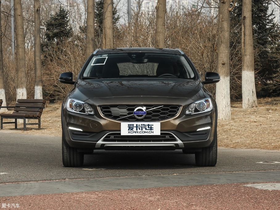 2017V60 Cross Country 2.0T T5 AWD V