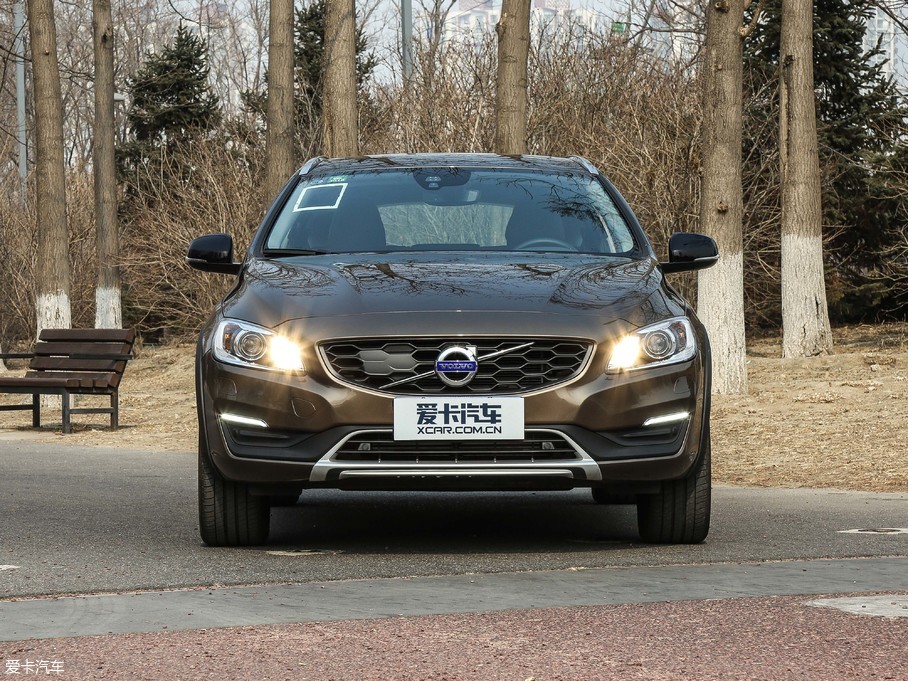 2017V60 Cross Country 2.0T T5 AWD V