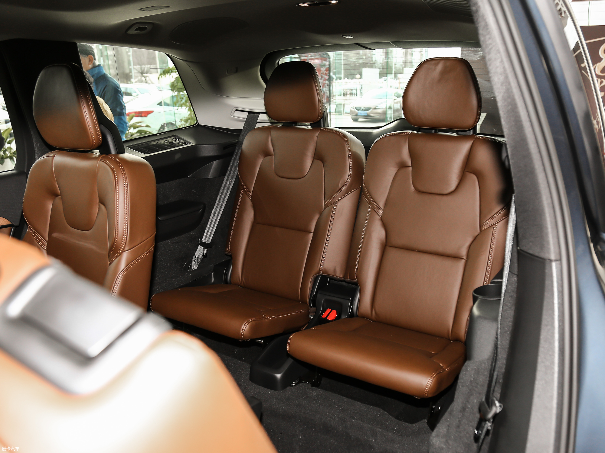 【2018款沃尔沃xc90t6 智雅版 7座_空间座椅_71/330张图片】_汽车图片