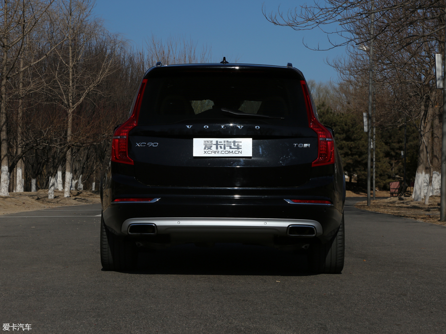 2018ֶXC90 RECHARGE T8 