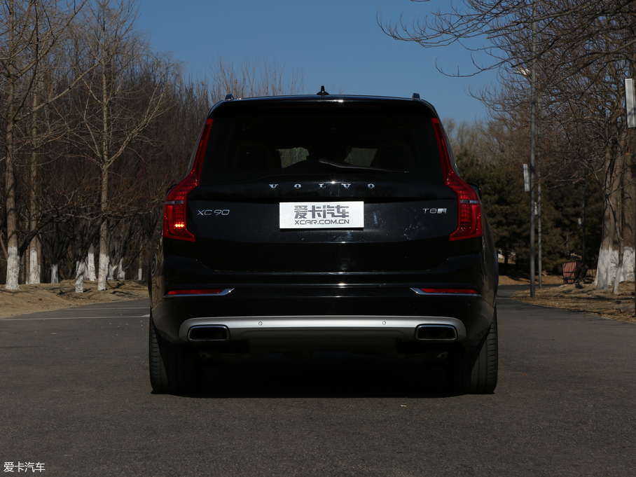 2018ֶXC90 RECHARGE T8 