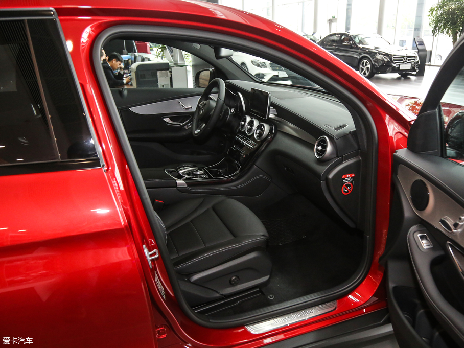 2018GLCCoupe() GLC 200 4MATIC SUV