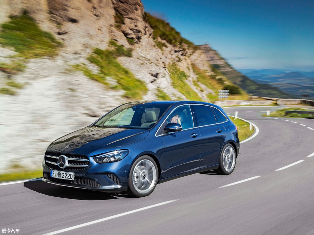 【2020款奔驰b级b 200_整体外观_65/943张图片】_汽车图片大全_爱卡