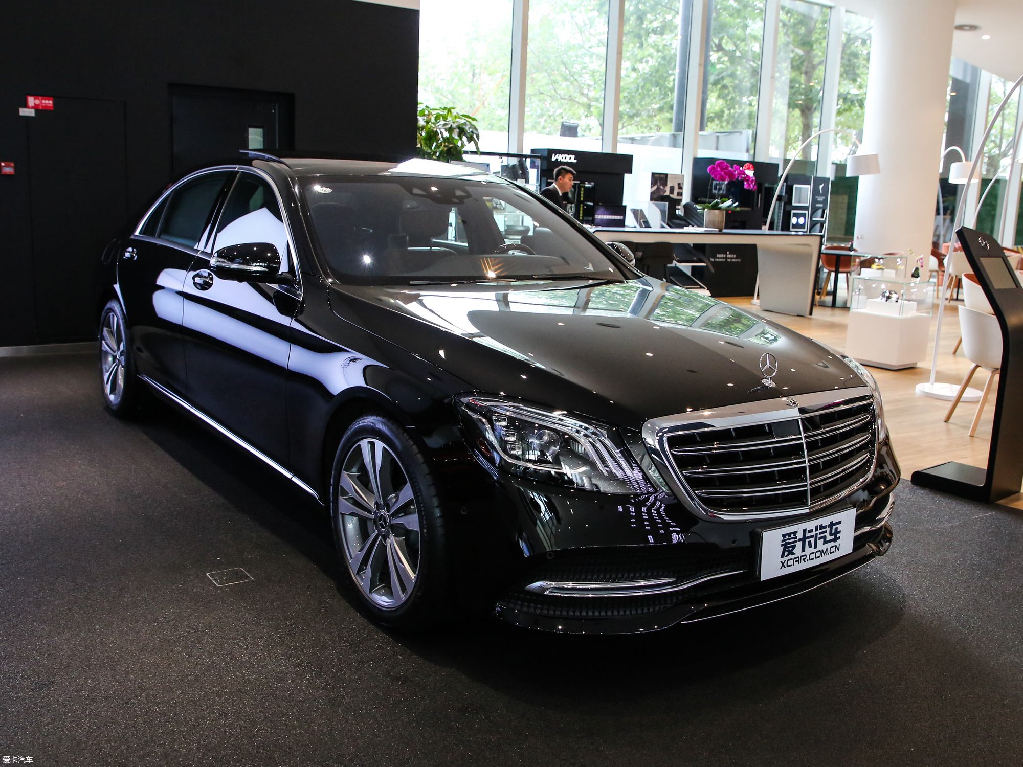 【2019款奔驰s级s 350 l 豪华型_整体外观_96/2249张图片】_汽车图片