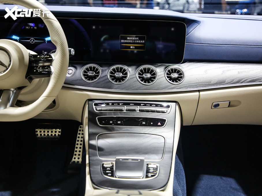 【2021款奔驰e级双门e 300 轿跑车_中控区_2/425张图片】_汽车图片