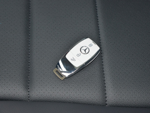 2022款改款 gle 350 4matic 轿跑suv 时尚型 车钥匙