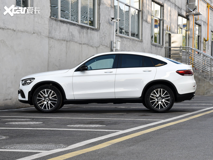 2023GLCSUV GLC 260 4MATIC SUV