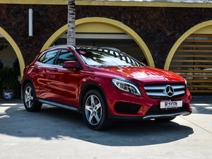 2015GLA 260 4MATIC 