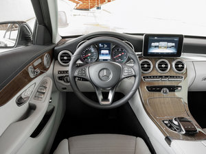 2015C 300 п