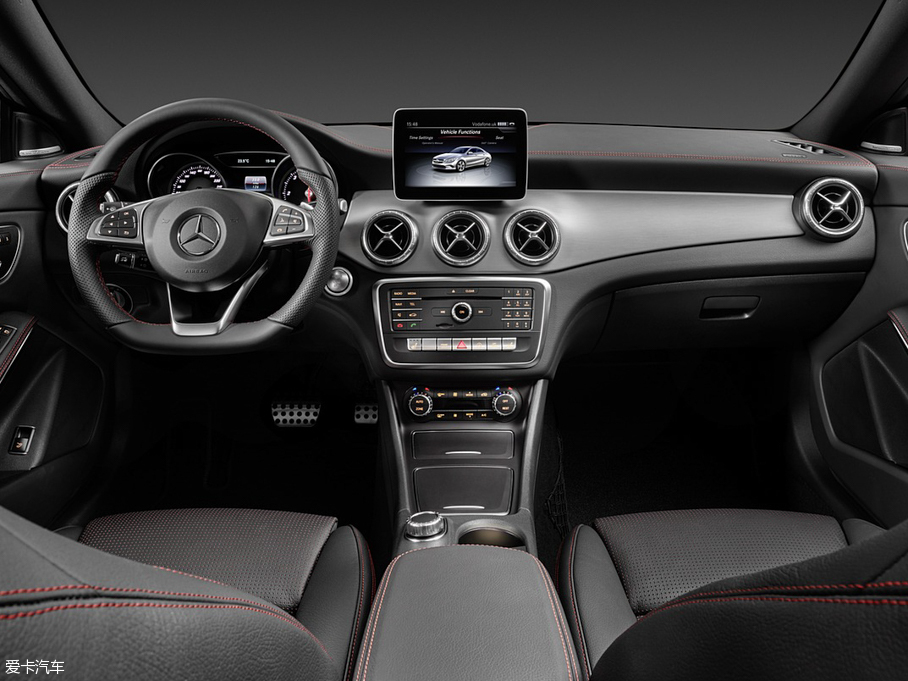 2016款奔驰clacla 220d 4matic