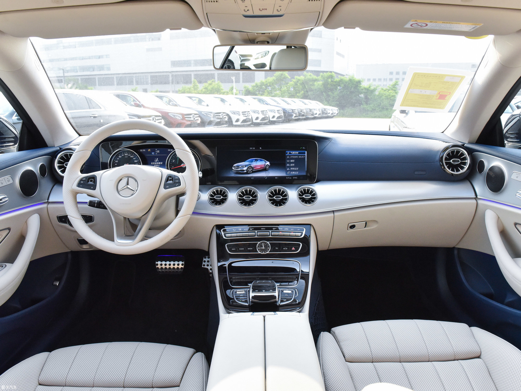 【2017款奔驰e级双门e 200 coupe 4matic_中控区_79/1418张图片】