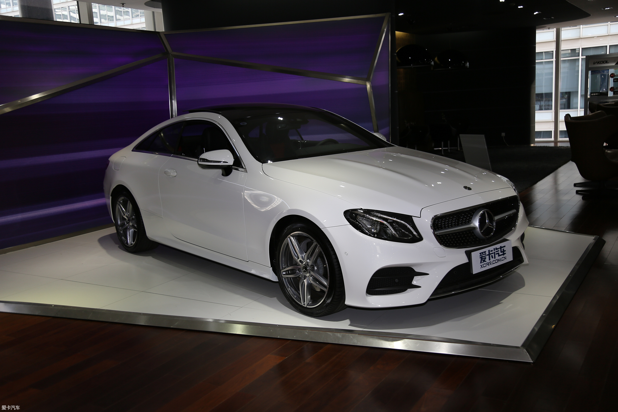 【2017款奔驰e级双门e 200 coupe_整体外观_27/1418张图片】_汽车图片