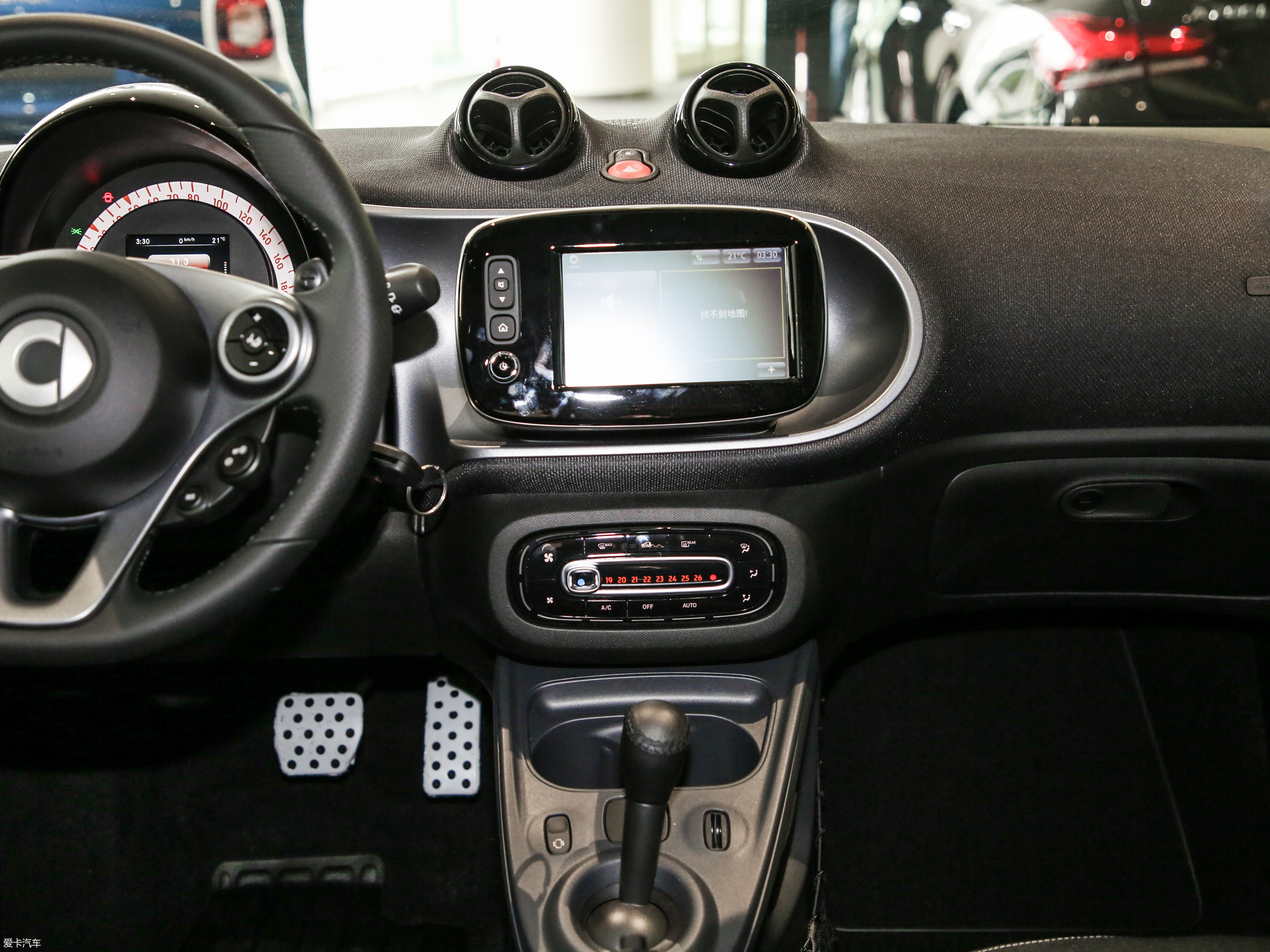 爱卡首页 汽车图片 smart smart fortwo 2019款0.