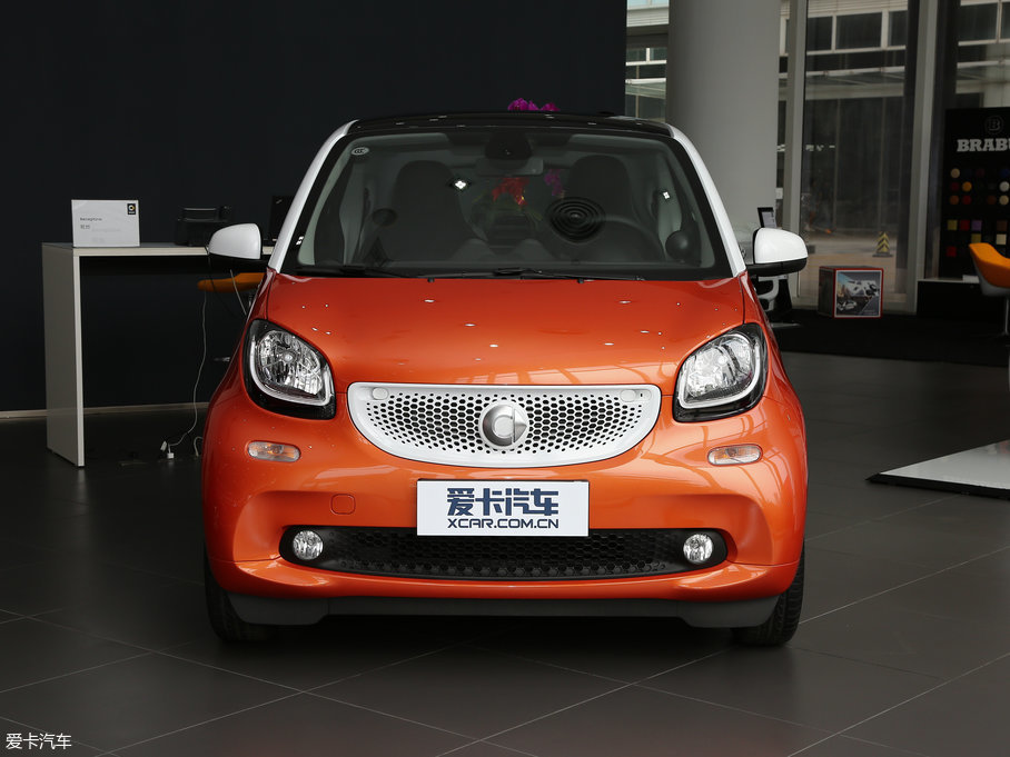 2017smart fortwo 1.0L ر