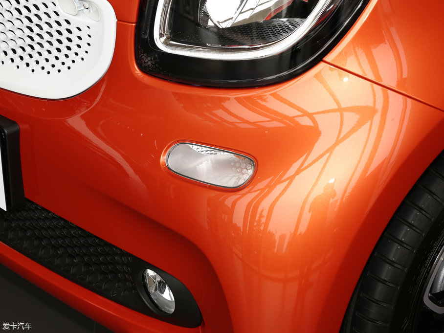 2017smart fortwo 1.0L ر