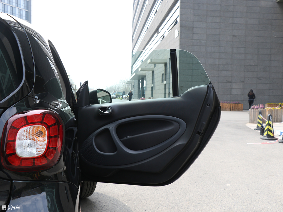 2018smart fortwo 0.9T ҫر