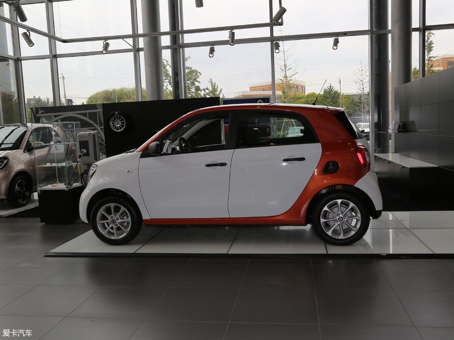 2018smart forfour 1.0L 鶯