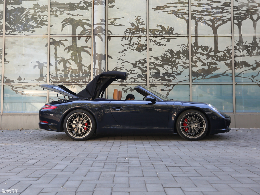 2019ʱ911 Carrera S Cabriolet