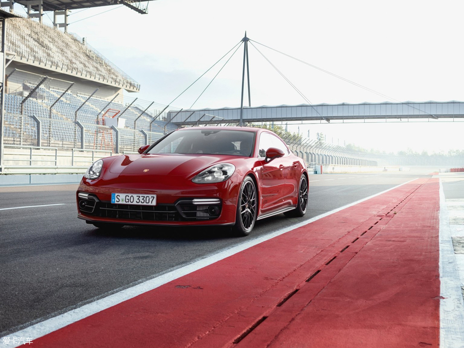 2019Panamera GTS