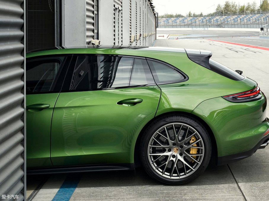 2019Panamera GTS Sport Turismo