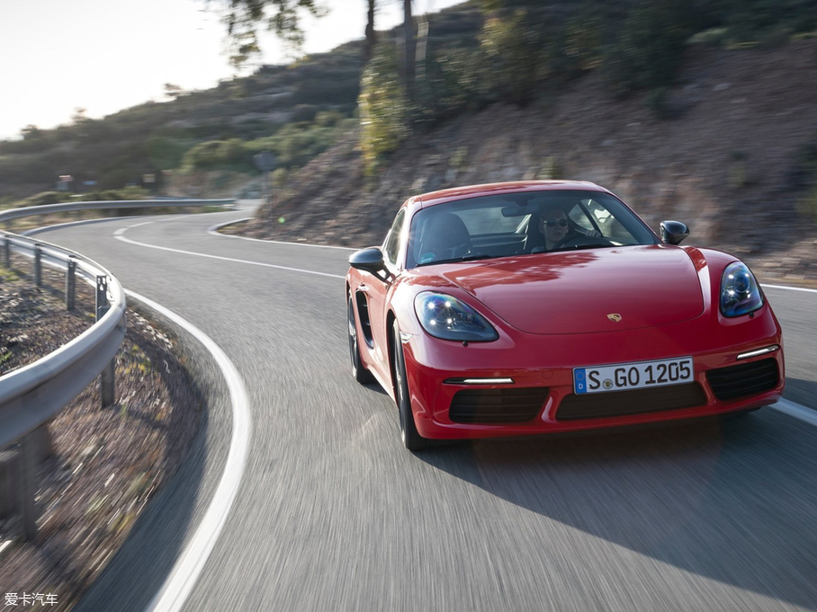 2019ʱ718 Cayman T