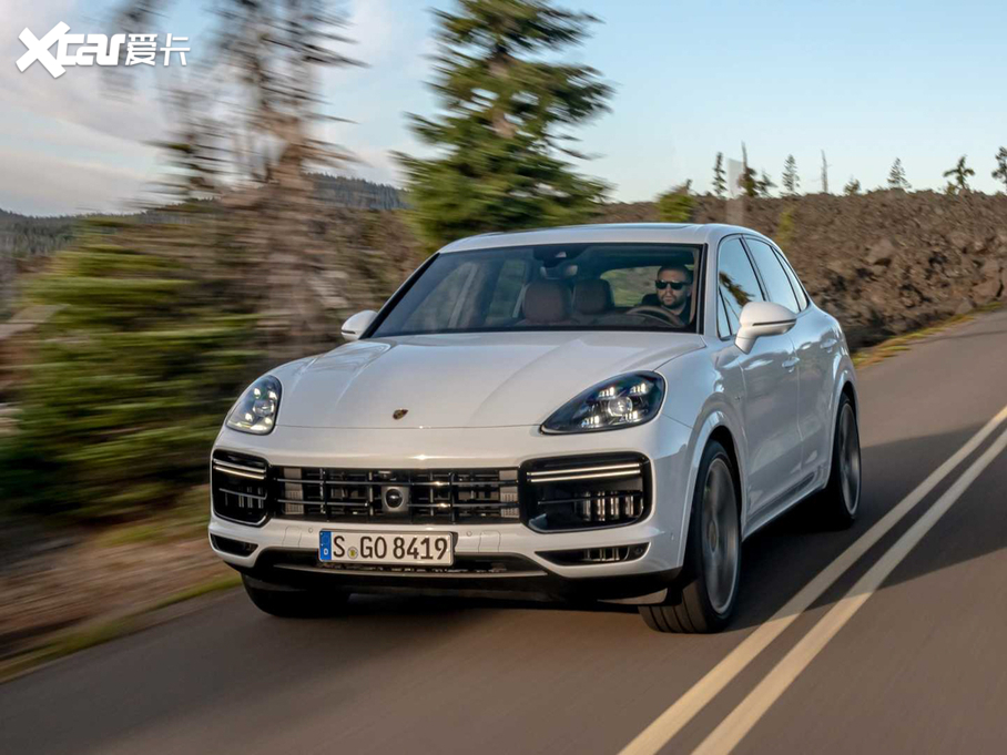 2020Cayenne E-Hybrid Turbo S E-Hybrid