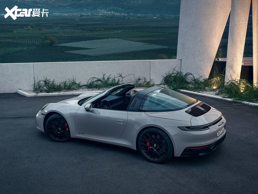 2022ʱ911 Targa 4 GTS